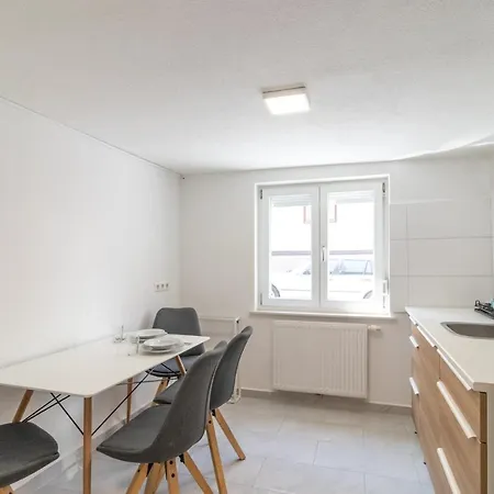 Apartamento Unique: Modernes 2 Zi. In Der Naehe Von Mercedes Mit Netflix Böblingen